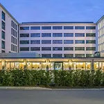 Penthouse Eden Binz